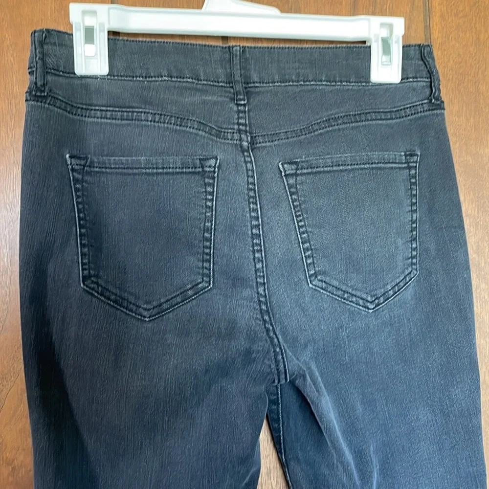 Old Navy Super Skinny Mid Rise Black Jean
